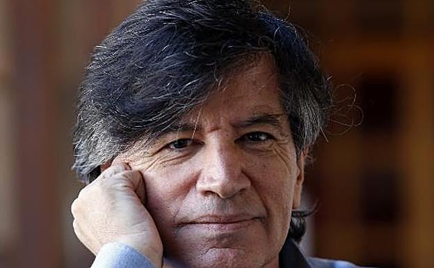 El investigador Carlos López-Otín. 