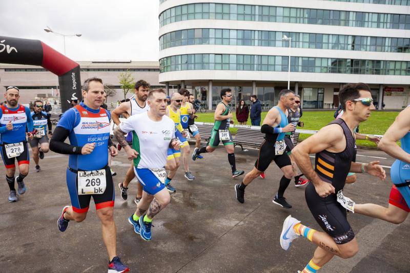 La competición organizada por el Academia Civil-CNSO en las inmediaciones de la playa de Poniente fue, de nuevo, uno de los grandes referentes deportivos de la ciudad de la mañana de Viernes Santo.