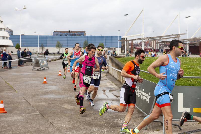 La competición organizada por el Academia Civil-CNSO en las inmediaciones de la playa de Poniente fue, de nuevo, uno de los grandes referentes deportivos de la ciudad de la mañana de Viernes Santo.