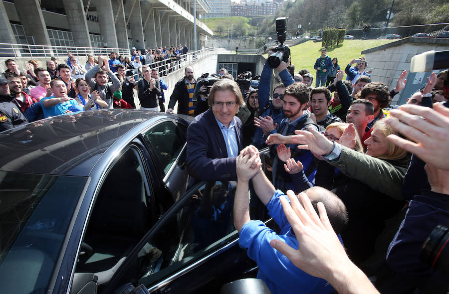 El técnico argentino, cuya salida fue muy protestada por la afición azul, volverá a coger las riendas del conjunto azul, al menos, hasta el final de la presente temporada
