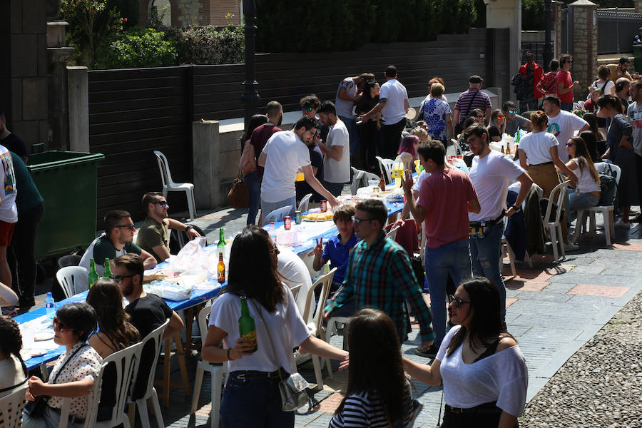 La edición de 2019 de la Comida en la calle de Avilés vuelve a repetir el éxito de la edición precedente