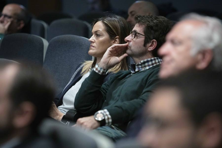 El recinto ferial Luis Adaro ha acogido la jornada técnica organizada por la Cámara de Comercio de Gijón, el despacho de abogados Ontier y EL COMERCIO sobre el Plan General de Ordenación gijonés. 