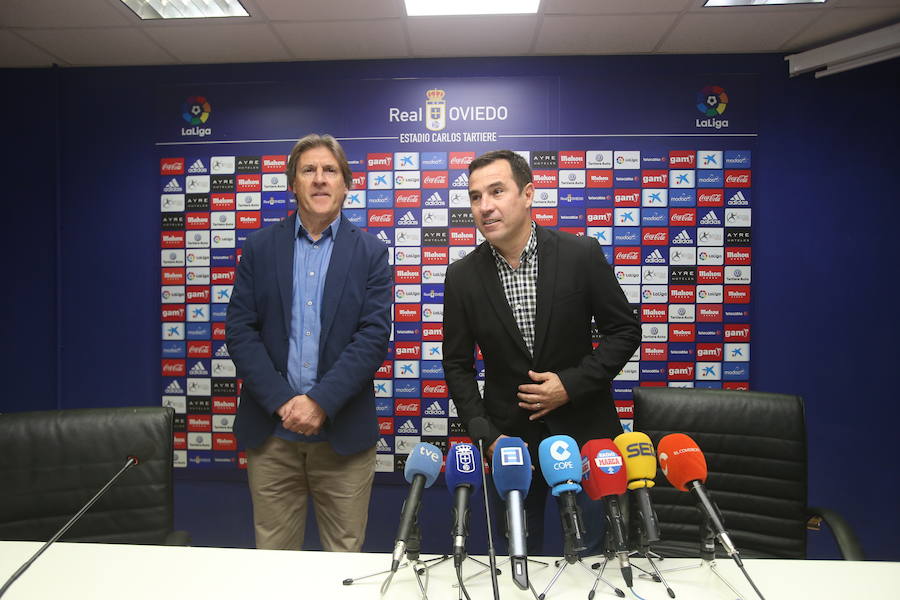 Sergio Egea, con Joaquín del Olmo, en su presentación