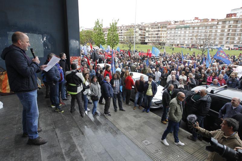 Los sindicatos CSI, CGT, SUATEA y la Confederación Nacional del Trabajo convoca la concentración del 1 de mayo bajo el lema 'Conciencia y lucha de clases'.