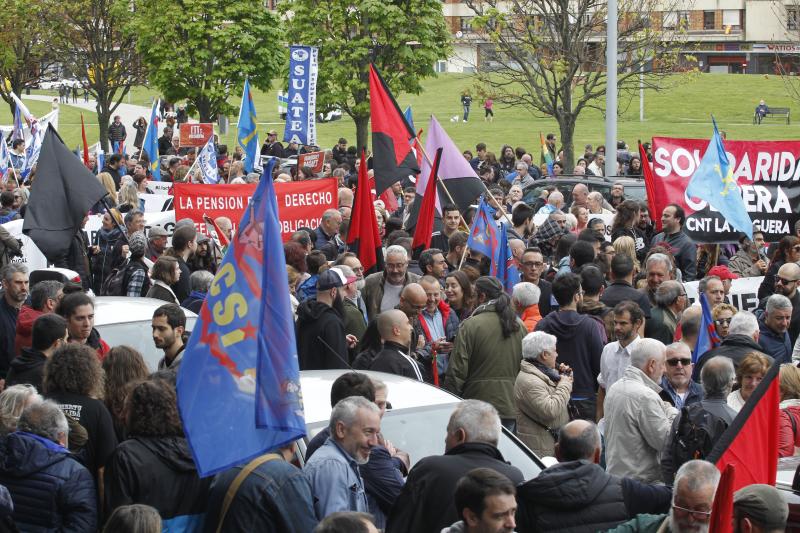 Los sindicatos CSI, CGT, SUATEA y la Confederación Nacional del Trabajo convoca la concentración del 1 de mayo bajo el lema 'Conciencia y lucha de clases'.