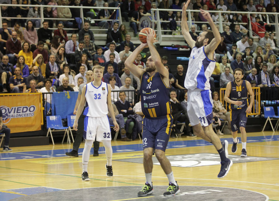 Fotos: Liberbank Oviedo - El Prat, en imágenes