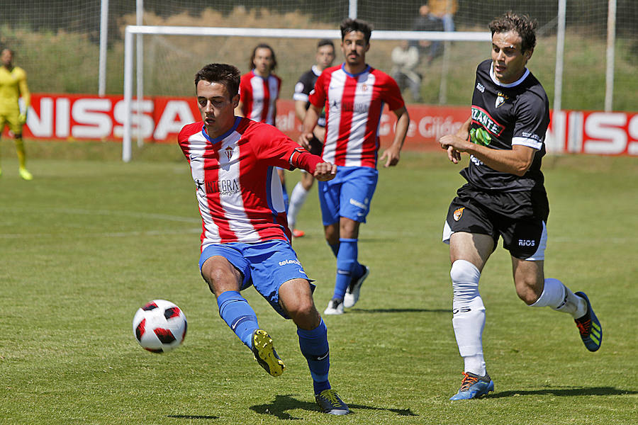 Fotos: Las imágenes del partido entre el Sporting B 0 - 0 Tudelano