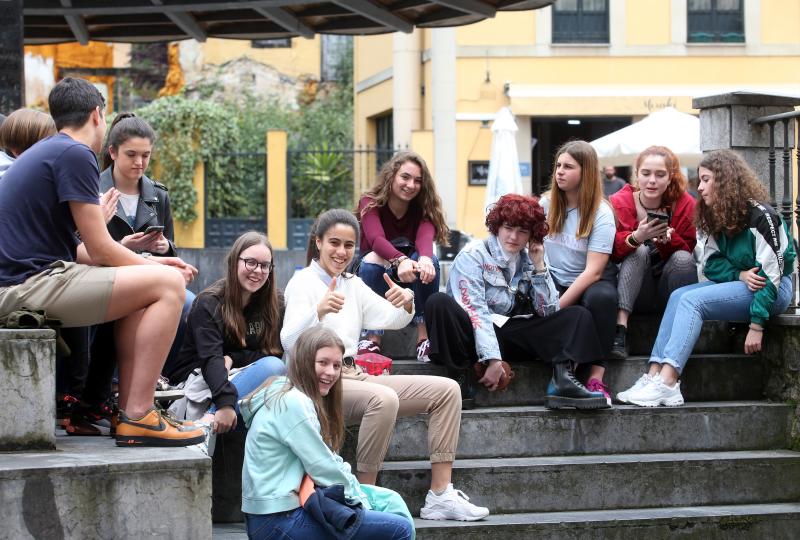Unos 700 escolares de 23 colegios de Asturias han participado en la primera edición de 'Oviedo Trascendente', una iniciativa de la delegación Episcopal de Enseñanza del Arzobispado de Oviedo para acercar la capital a los más jóvenes desde una perspectiva diferente en la que priman la solidaridad y la cultura.