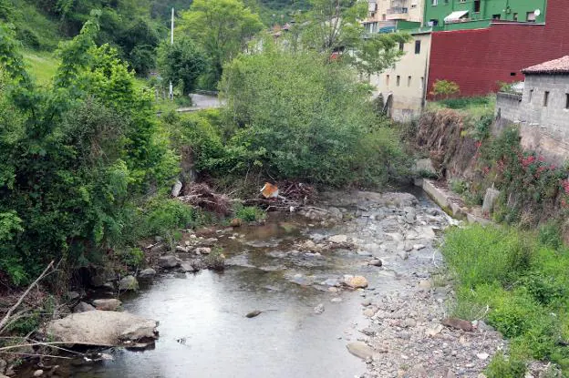 La limpieza del río Turón es una de las prioridades. 