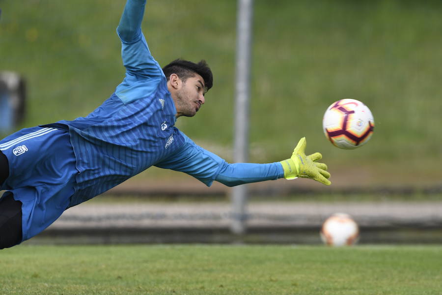 El Real Oviedo se prepara en El Requexón para el enfrentamiento contra el Málaga del próximo lunes