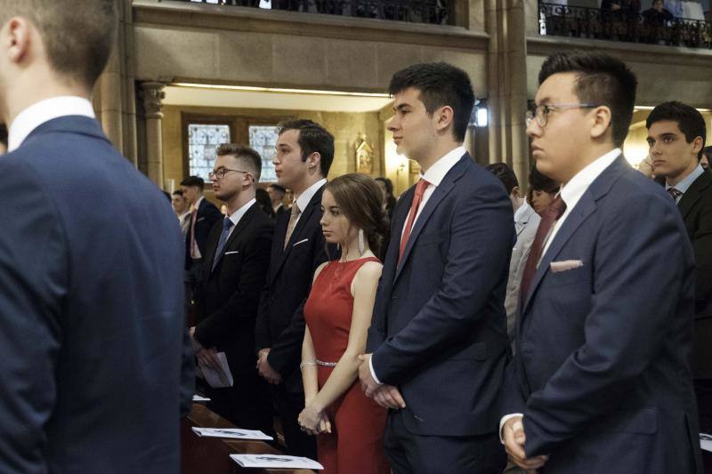 Colegios e institutos de la ciudad celebraron los actos de graduación de los alumnos de Segundo de Bachillerato.