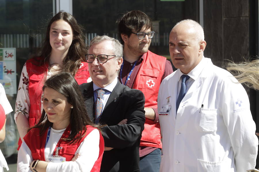 Los pequeños pacientes del Hospital Universitario Central de Asturias han plasmado sus deseos en globos aerostáticos en una jornada muy especial.