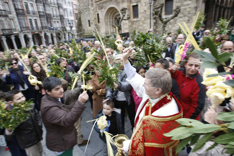 El obispo asturiano fallece en Astorga a los 62 años dejando atrás una intensa trayectoria en que le llevaron a estar al servicio de la Iglesia en diferentes puntos de Asturias.El 18 de noviembre de 2015 fue nombrado Obispo de la Diócesis de Astorga para suceder a Camilo Lorenzo Iglesias, tomando posesión el 19 de diciembre. 