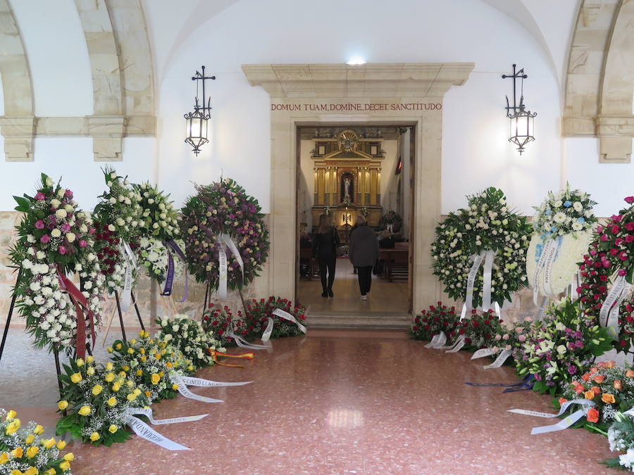 El Seminario de Astorga acoge la capilla ardiente del que fuera obispo auxiliar de Asturias, fallecido ayer de manera repentina. Su funeral tendrá lugar mañana viernes, a las 18 horas, en la catedral de Astorga.