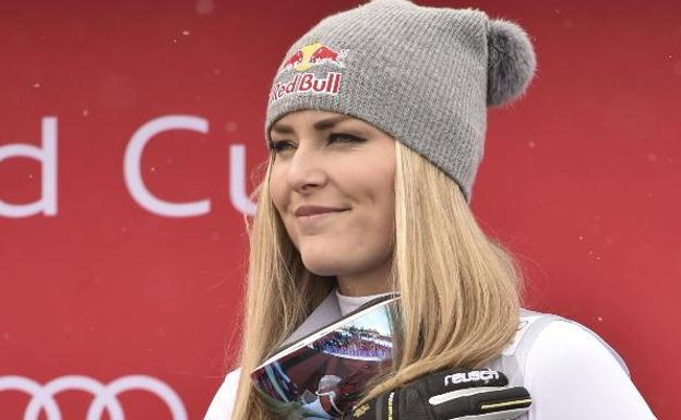 Lindsey Vonn, en el podio de la Copa del Mundo de 2016 en Sant Moritz. 