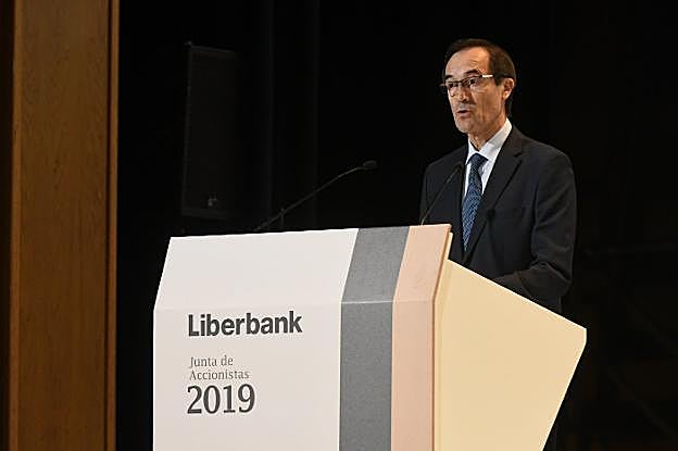 Manuel Menéndez, durante la junta de accionistas. 
