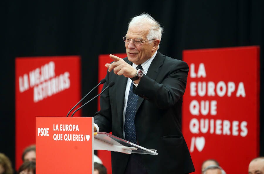 El candidato socialista al Parlamento Europeo ha ofrecido un mitin en el polideportivo de Pumarín, en Oviedo, donde ha insistido en l aimportancia de votar en las elecciones del 26 de mayo.