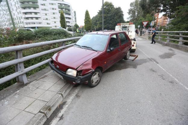El vehículo del ladrón, tras sufrir el accidente. 