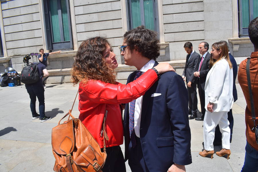 Los diputados asturianos María Luisa Carcedo y Roberto García Morís (PSOE), Sofía Castañón (Unidas Podemos), José María Figaredo (Vox), y la popular Paloma Gázquez, antes del inicio de la XIII Legislatura en el Congreso