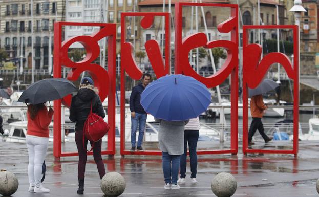 Asturias vivirá otro fin de semana de lluvias