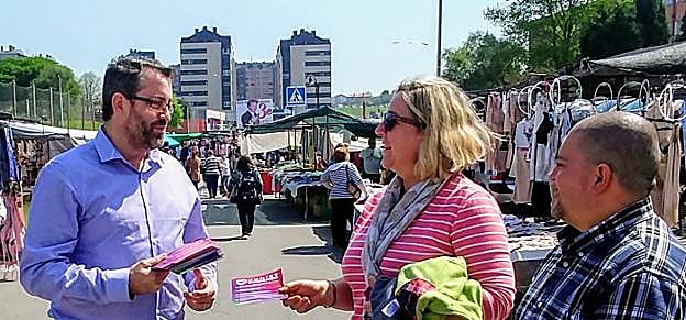 Rogelio Crespo en el Mercado de Las Vegas. :: LVA
