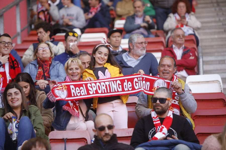 Fotos: ¿Estuviste en el Sporting - Albacete? ¡Búscate!