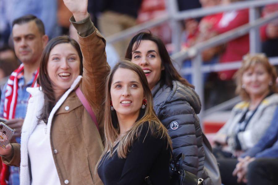 Fotos: ¿Estuviste en el Sporting - Albacete? ¡Búscate!