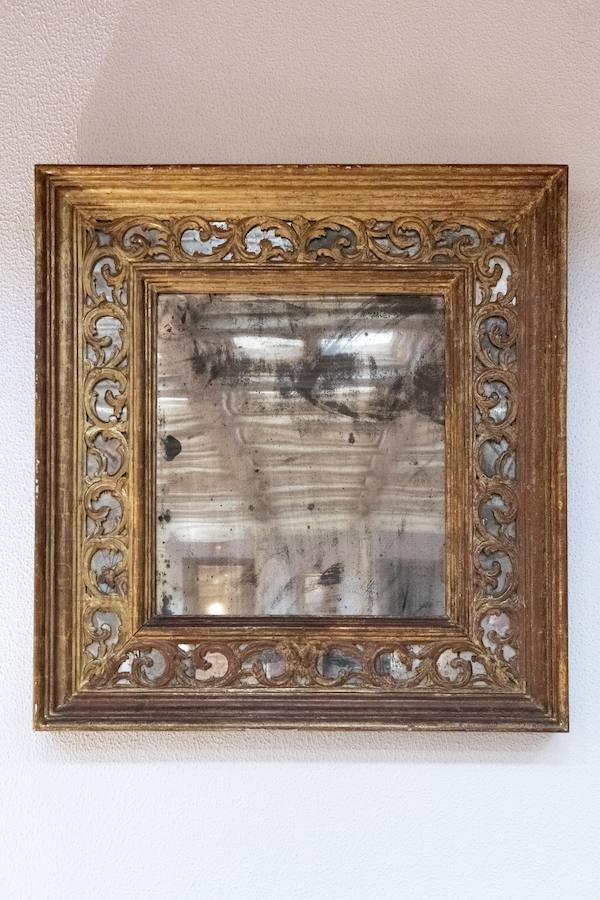 El emblemático establecimiento exhibe pinturas, muebles y tapices cuyo valor ronda los dos millones de euros.