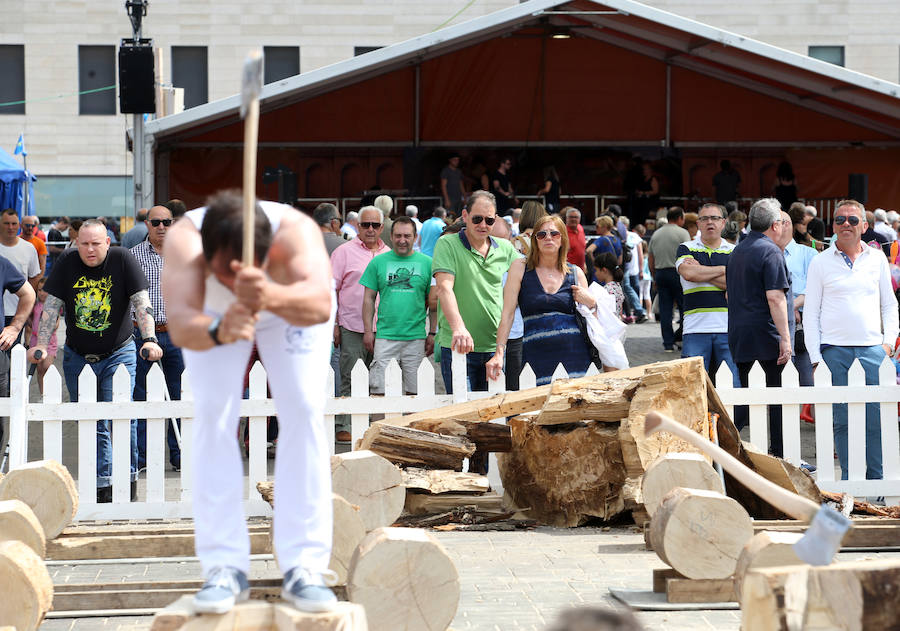 El alcalde en funciones, Wenceslao López, destacó este domingo el éxito de la feria de La Ascensión que se ha celebrado durante el fin de semana en diversos escenarios de la ciudad