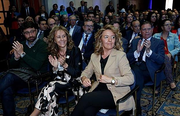 Mallada pide a Fade que «presione» al PSOE «desde el minuto cero»