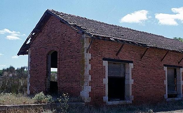 Imagen principal - Imágenes de la estación.