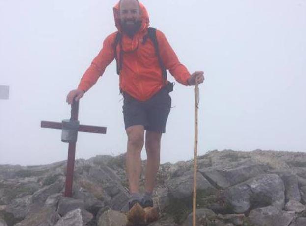 Edu Alonso, tras ascender uno de los altos de Picos de Europa.