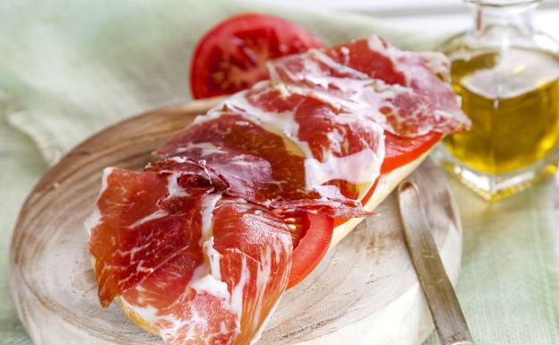 El jamón ibérico es un producto estrella de la dieta mediterránea. 