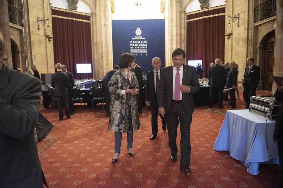 Treinta y cuatro candidaturas de veintiún países optan al galardón que se dará a conocer este jueves.