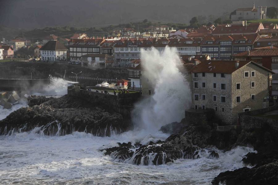 Los acantilados de La Moria, en la costa de Llanes.