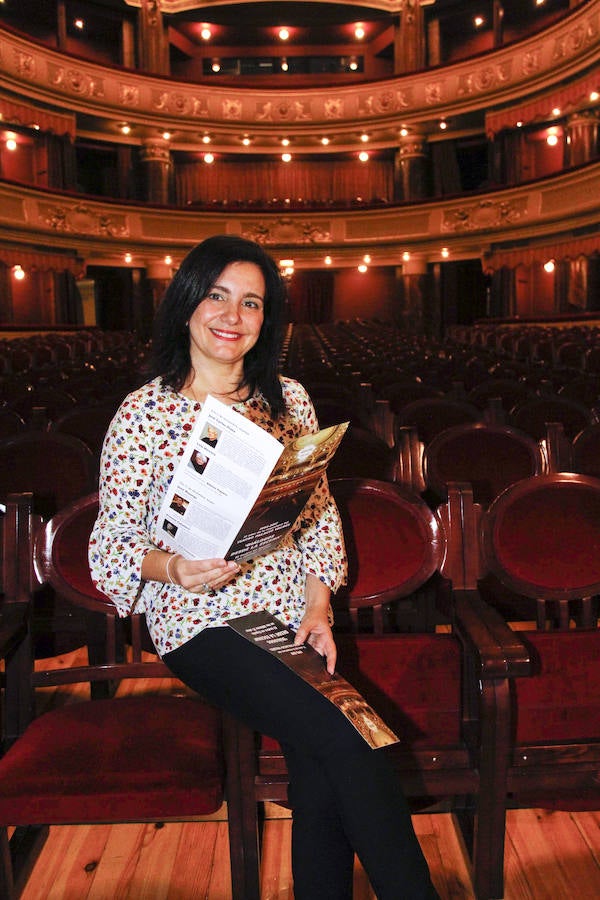 Yolanda Alonso (PSOE). Concejala de Promoción Social y Cultura en la pasada legislatura, ocupó el número tres de la lista del PSOE en las últimas elecciones municipales. Es licenciada en Derecho por la Universidad de Oviedo y trabajadora del Servicio Público de Empleo del Principado en excedencia.