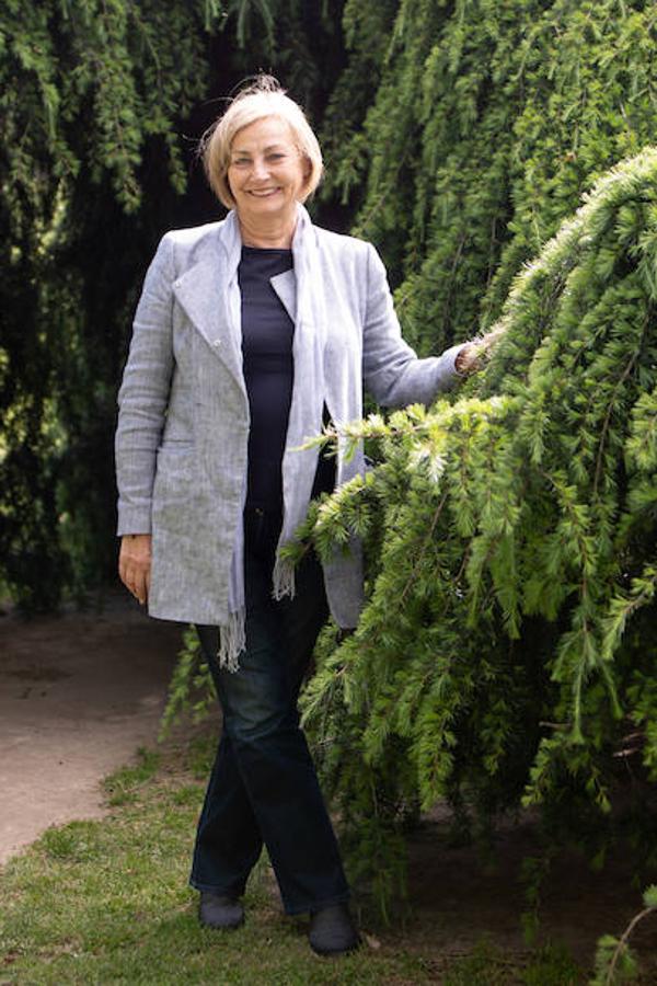 La alcaldesa Mariví Monteserín (PSOE). Nacida en Boal (1959), fue concejala entre 1983 y 1999 y, tras no resultar elegida en las elecciones al Senado de 2002, diputada entre 2004 y 2015. Un año antes ganó las primarias del PSOE en Avilés y en 2015, tras la victoria electoral de su partido fue proclamada alcaldesa, cargo que revalida.