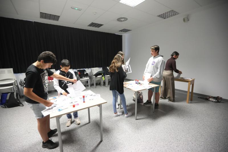 Las calles, centros culturales y locales hosteleros y comerciales se llenan de propuestas de teatro, música y arte para disfrutar de una nueva edición de la Noche Blanca.