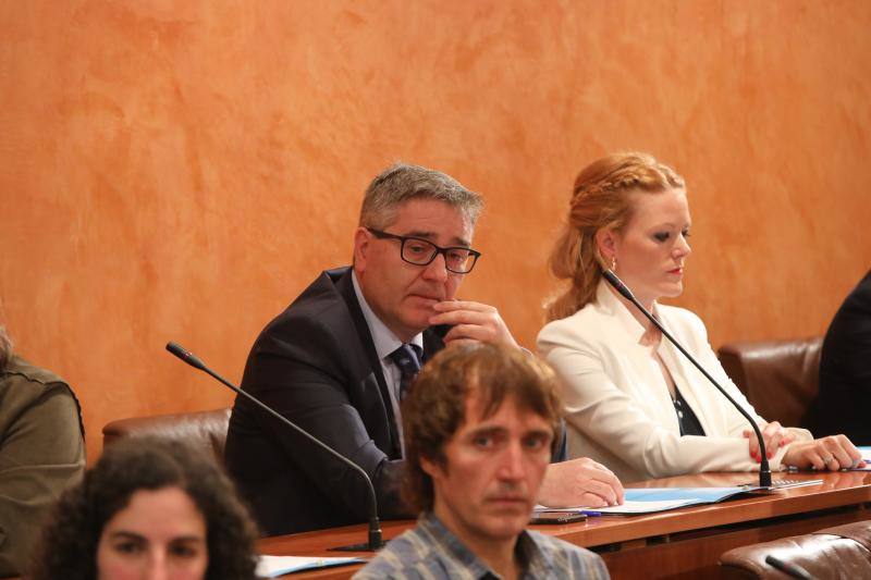 La alcaldesa revalida su cargo en un pleno en el que todos los grupos mostraron su disposición a trabajar por la ciudad.