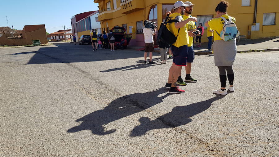 Los trabajadores de Alcoa siguen su protesta hacia Madrid. Hoy recorrerán el trayecto entre Cimanes de la Vega y Benavente