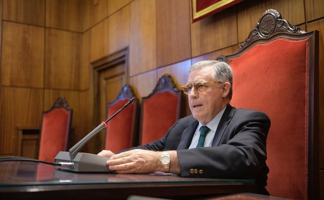 Ignacio Vidau, durante la presentación de la memoria del TSJA.