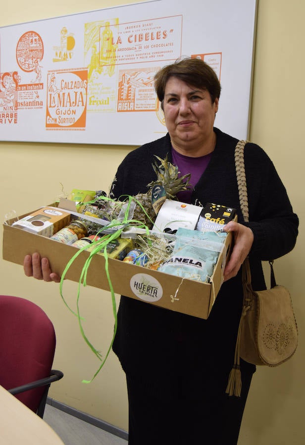 Para celebrar el Día Mundial de Medio Ambiente, EL COMERCIO, en colaboración con EMULSA Gijón y Gijón Impulsa, celebró el juego Green Week Asturias 2019 en el que los lectores pudieron demostrar sus conocimientos sobre economía circular y medio ambiente. Fueron muchos los que completaron el cuestionario con éxito. Y un sorteo ante notario, el que, finalmente, decidió el nombre de los diez de una cesta de productos ecológicos