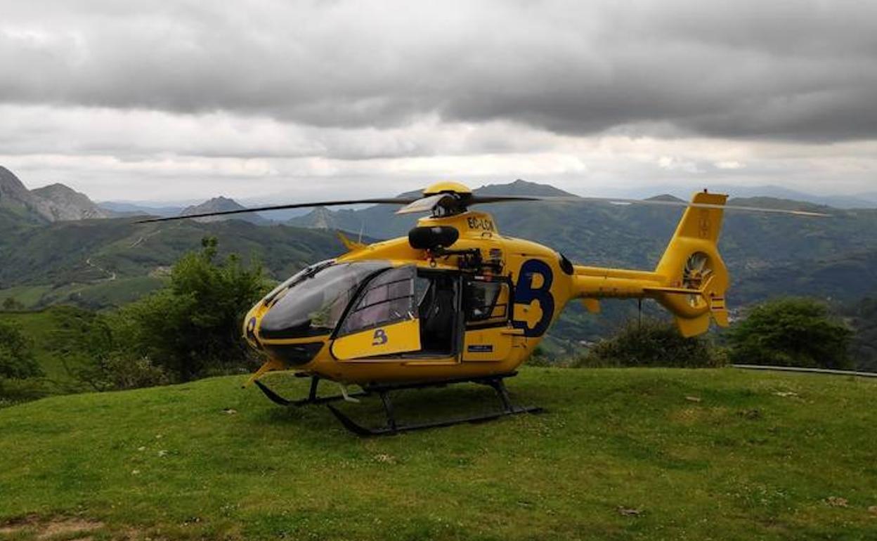 Herido un ciclista tras una caída mientra bajaba El Angliru