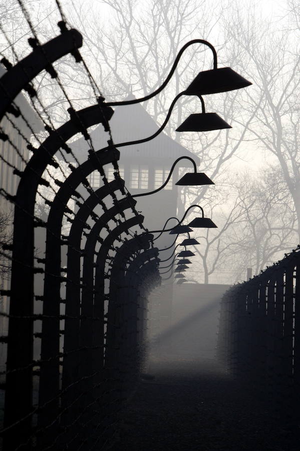 Auschwitz (Polonia) | Fue el mayor campo de concentración contruido por los alemanes. Las visitas a este espacio permiten conocer unas de las páginas más impactantes de la historia del siglo pasado. Las instalaciones se mantienen en perfecto estado.