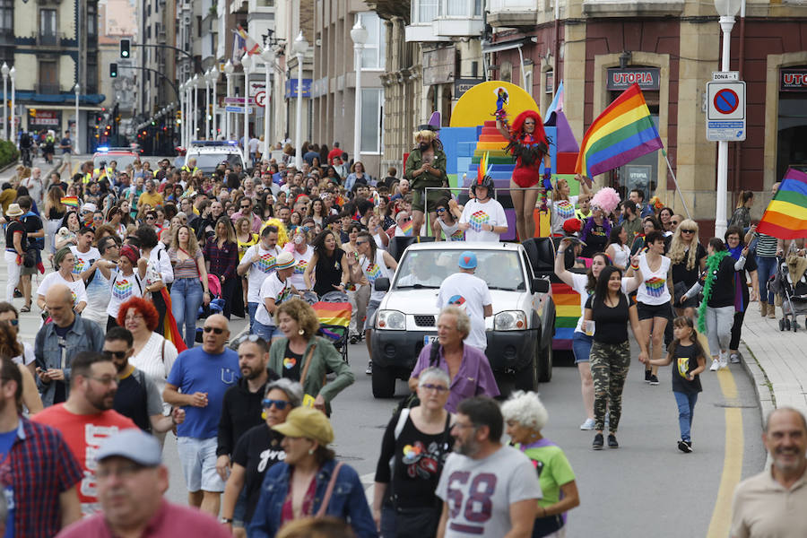 Desfile del Orgullo en Gijón.