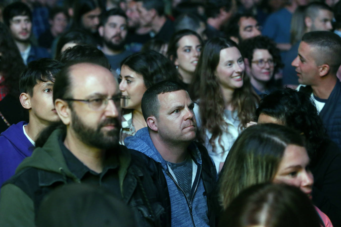  ¡Búscate en entre los asistentes al recital que tuvo como escenario el festival Metrópoli!