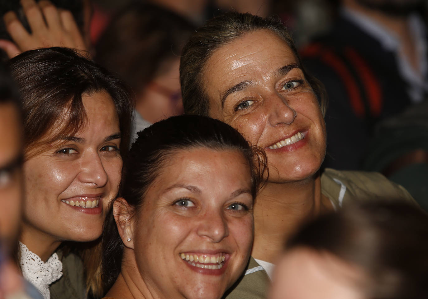  ¡Búscate en entre los asistentes al recital que tuvo como escenario el festival Metrópoli!