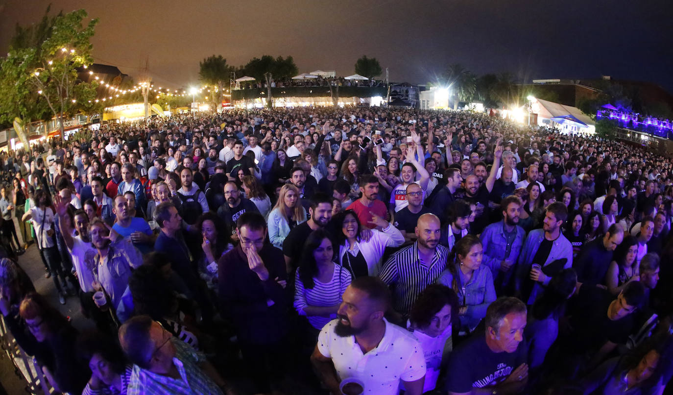  ¡Búscate en entre los asistentes al recital que tuvo como escenario el festival Metrópoli!