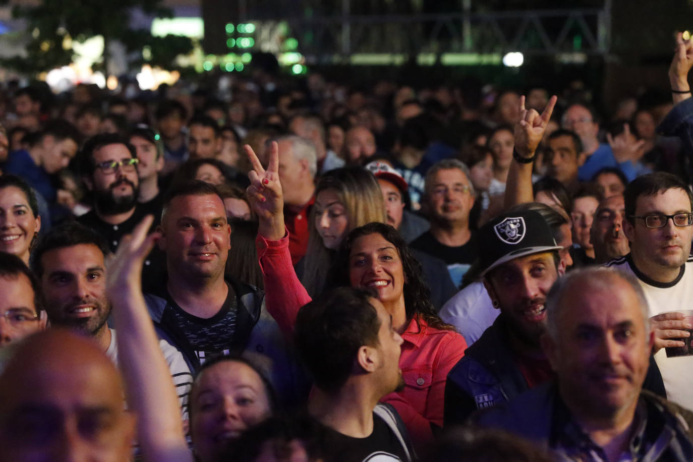  ¡Búscate en entre los asistentes al recital que tuvo como escenario el festival Metrópoli!