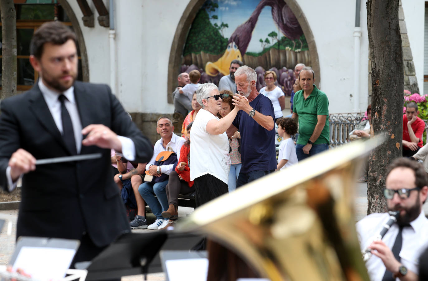 Fotos: Los bailes del Bombé con la Banda de Música Ciudad de Oviedo